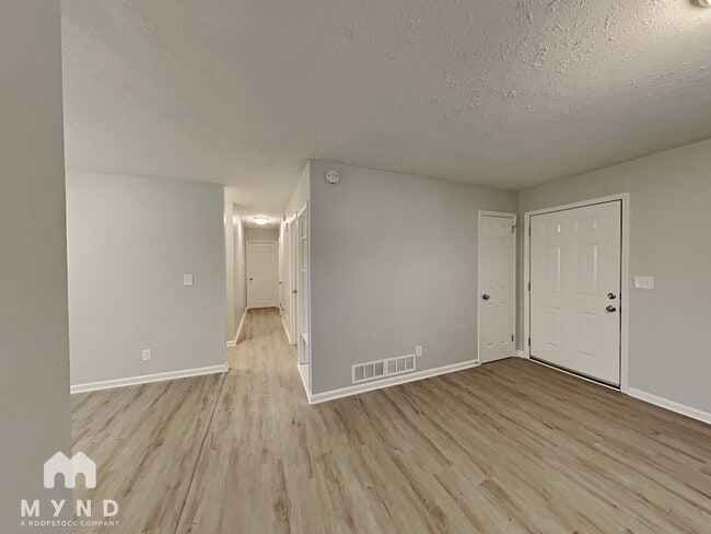 Building Photo - 6381 Impala Cir