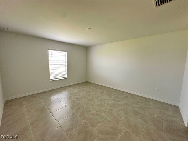 Building Photo - 17669 Paradiso Wy