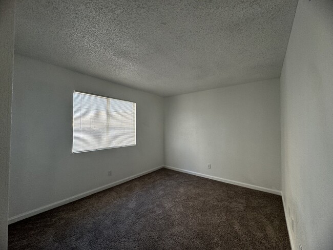 Building Photo - Newly remodeled 2BR - 1BA available