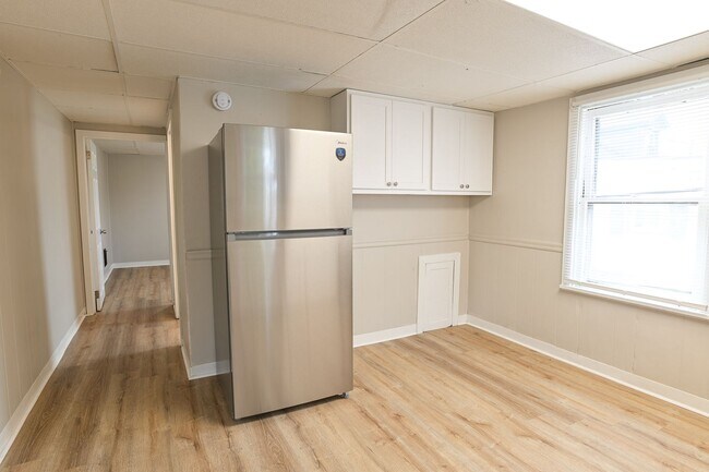 Building Photo - 226 W Simpson St