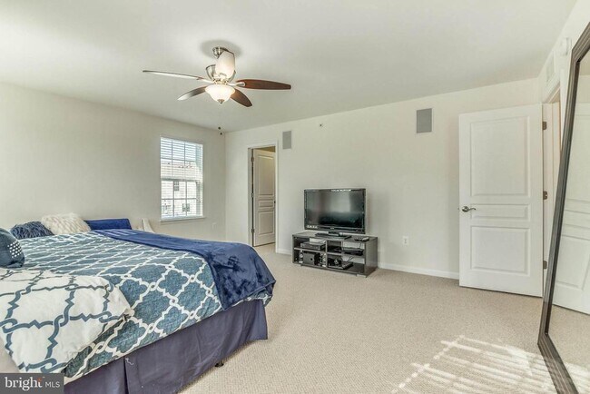 Building Photo - 14755 Malloy Ct