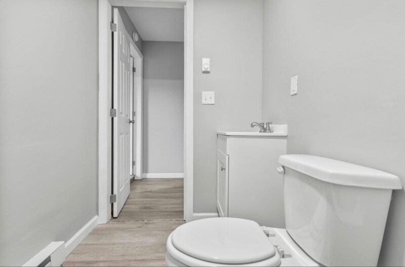 Building Photo - 4 Willington Ave