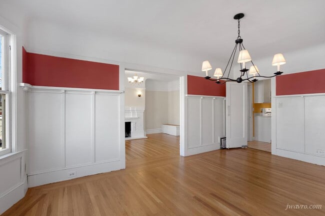 Building Photo - 257 2nd Ave