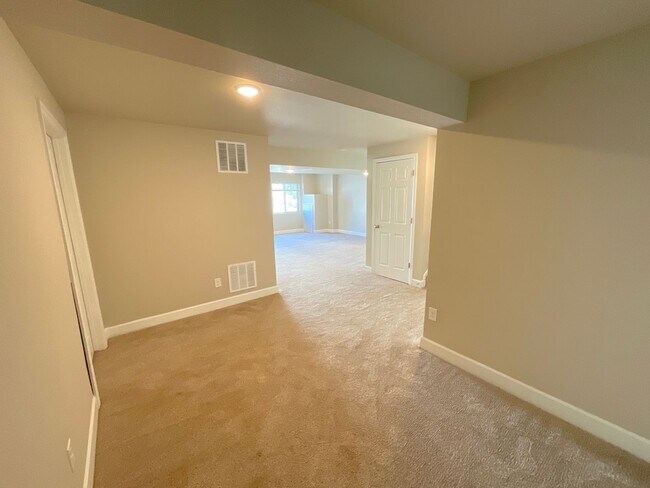 Building Photo - 6706 Golden Briar Ln