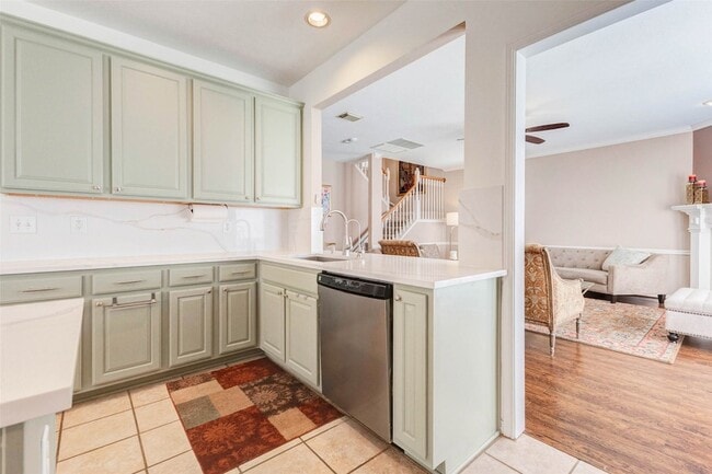 Building Photo - 15415 Longhorn Cavern Dr