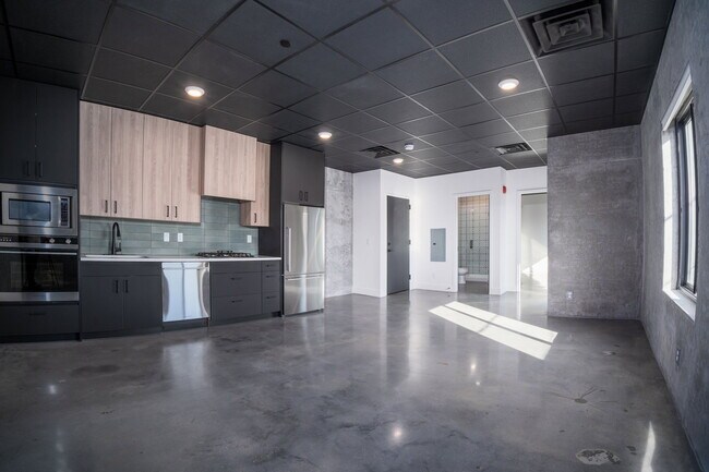 Building Photo - 490 E 1300 S