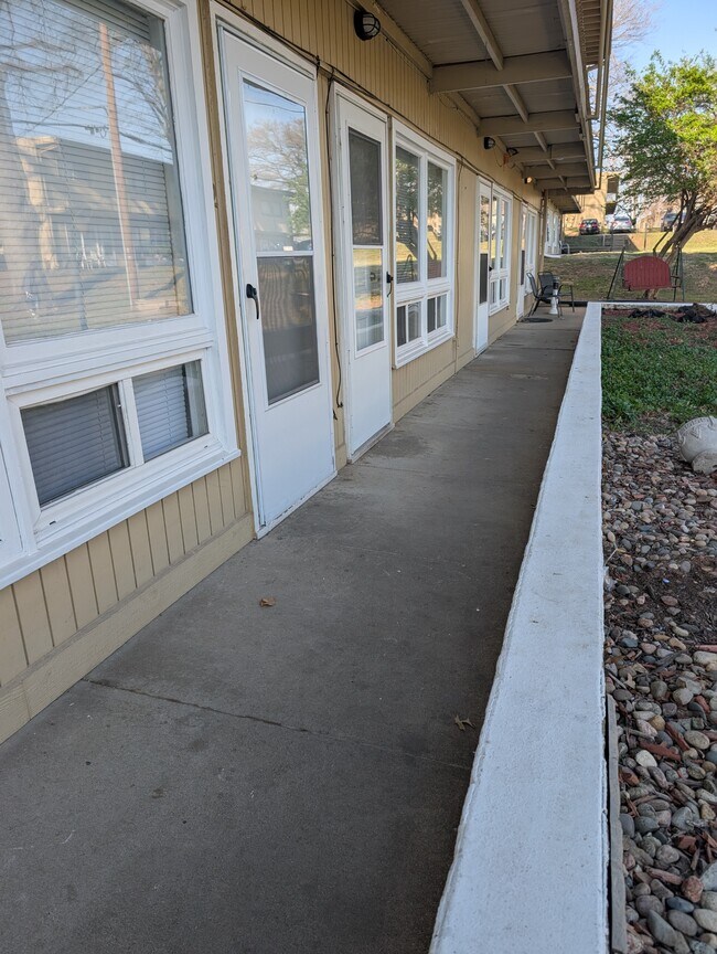 Building Photo - 3304 SW 29th Terrace