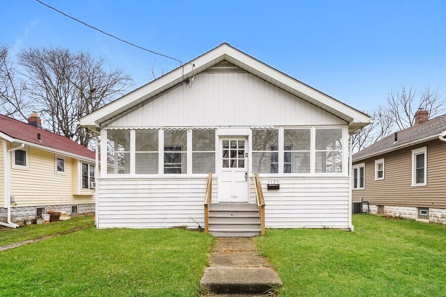 Building Photo - 1125 Neptune Ave