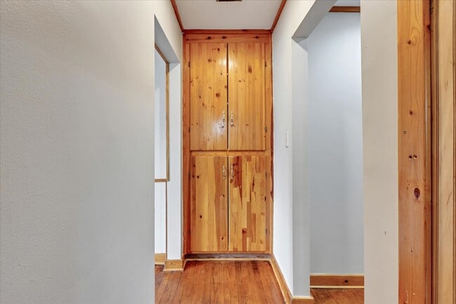 Building Photo - 2316 NW 33rd St