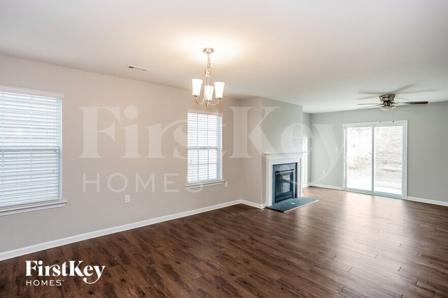 Building Photo - 4203 Long Arrow Dr