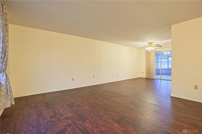 Building Photo - 4061 Forest Ridge Blvd