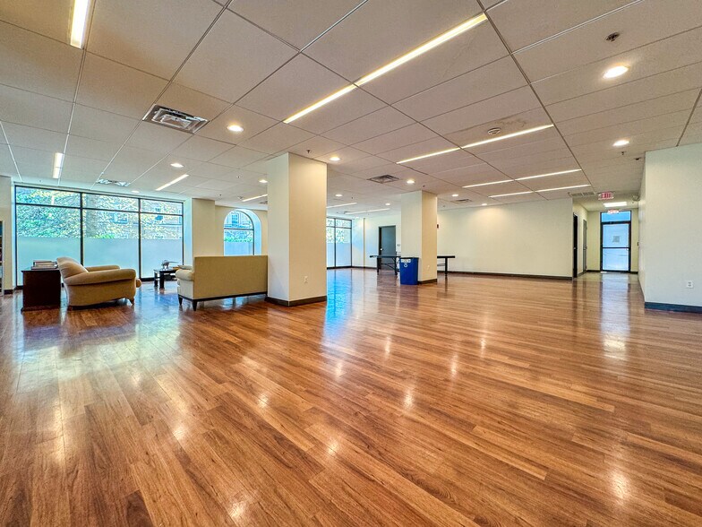 Building Photo - 60 Longwood Ave