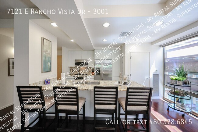 Building Photo - 7121 E Rancho Vista Dr