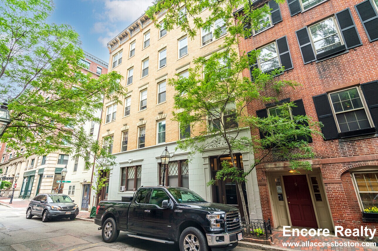 Building Photo - 7 Myrtle St