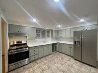 Building Photo - 14 Irving St