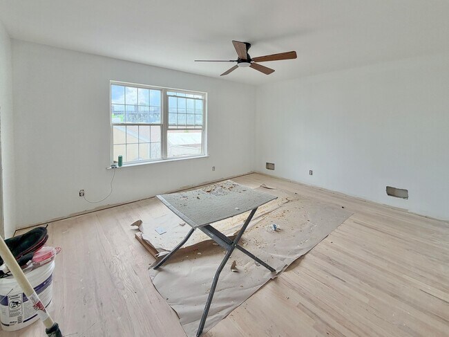 Building Photo - 87 Wallis Ave