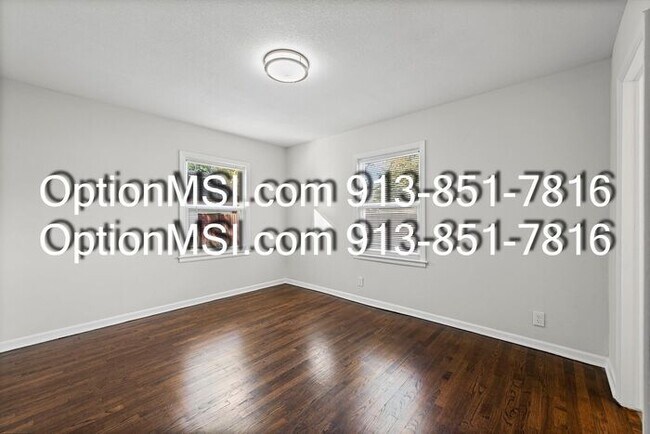 Building Photo - Newly Remodeled 3-Bedroom Home in Kansas C...