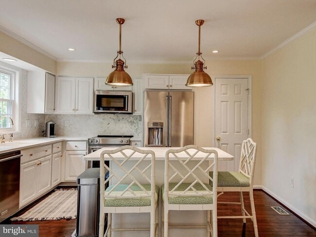 Building Photo - Mays Chapel Chapelgate Townhome | Renovated Main Level + KitchenAid Appliances | Deck Overlooking...