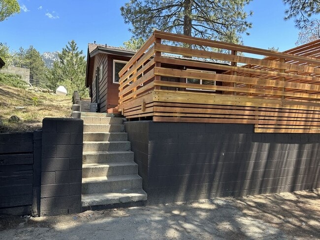 Building Photo - 25630 Oakwood St