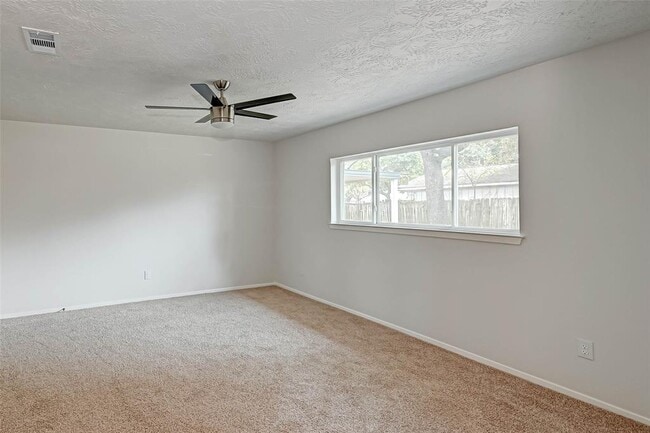 Building Photo - 2330 Grindstone Ln