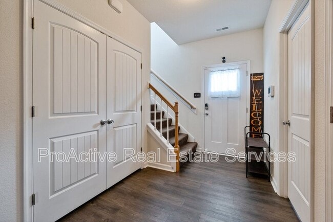 Building Photo - 2104 Miller Ave