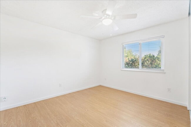 Building Photo - 7406 Rush River Dr