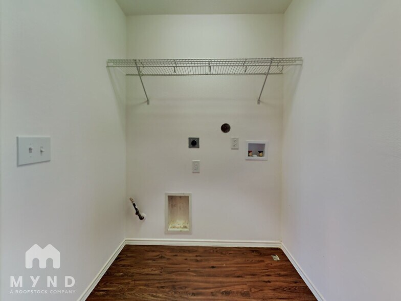Building Photo - 2250 Prairie Forest Tr
