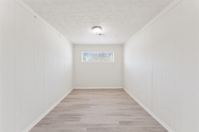 Building Photo - 7725 St Lo Rd