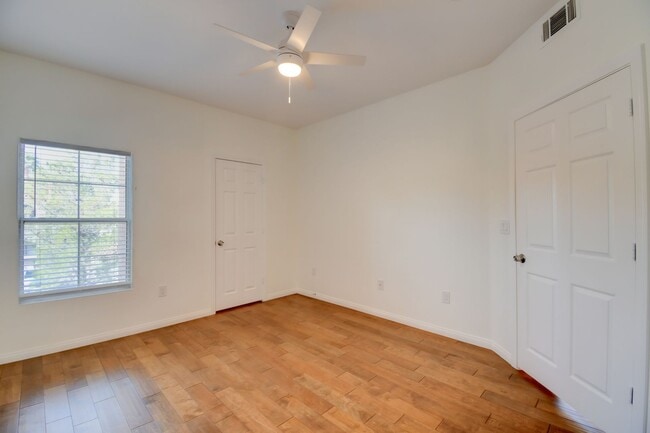 Building Photo - Gated, beautiful, and safe in a secure community