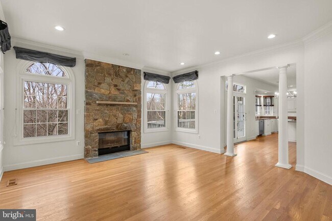 Building Photo - 6058 Sugarstone Ct