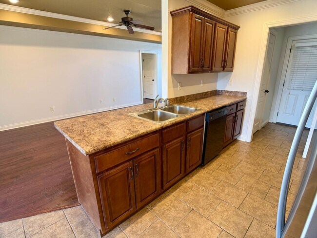 Building Photo - 6023 Beaver Run Ln