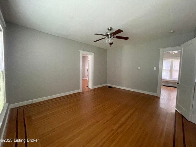 Building Photo - 2177 Baringer Ave