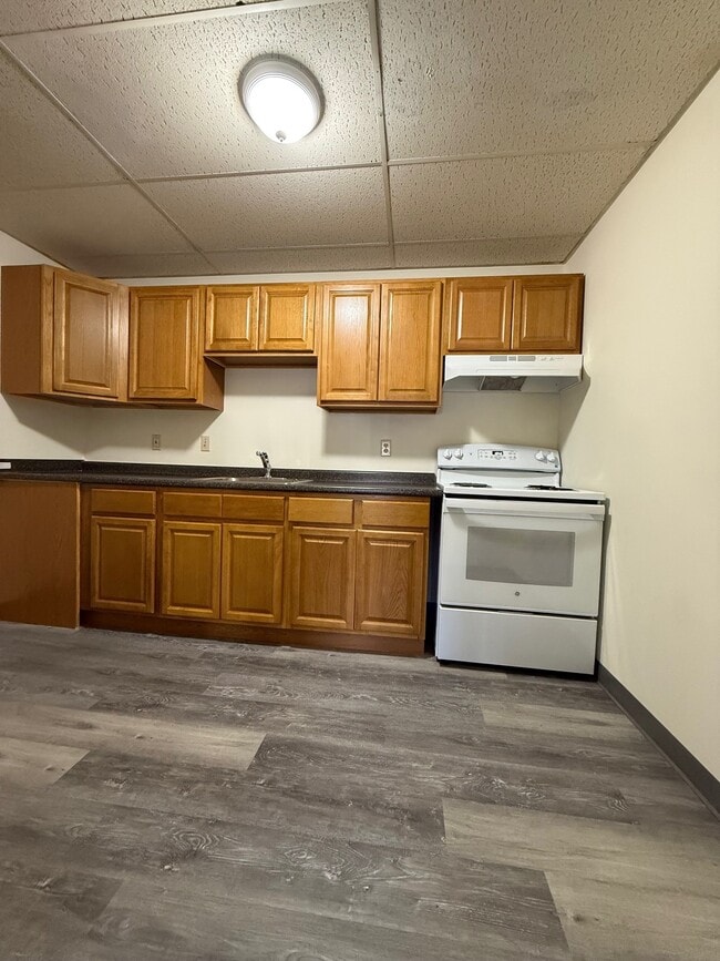 Building Photo - Summit Place Apartments