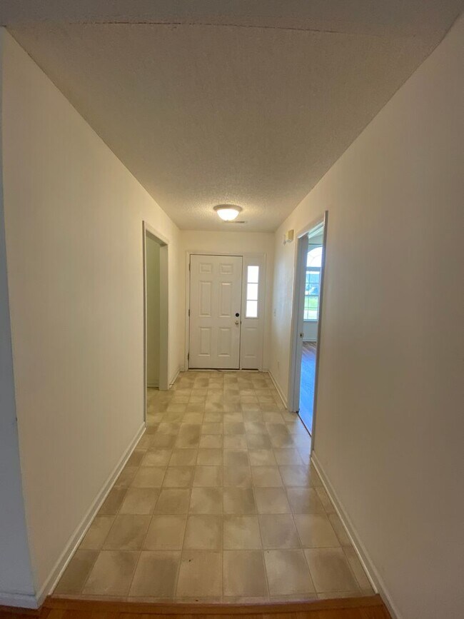 Building Photo - COMING SOON! North Chase Community! 3 BR/ 2 Bath/ 2 Car garage! Fenced back yard!