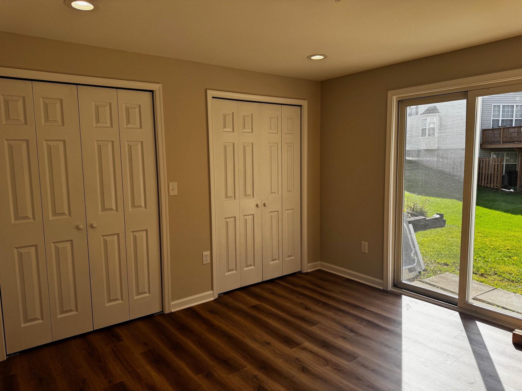Building Photo - 607 Emmy Dee Dr