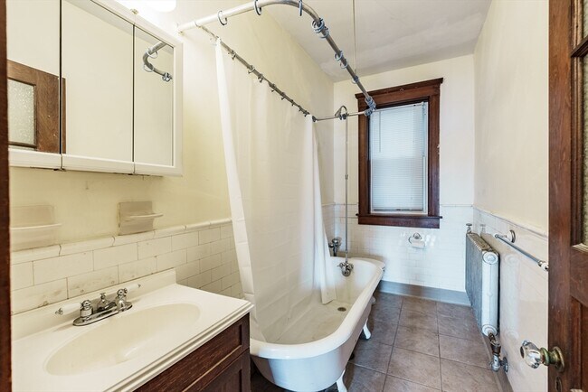 Building Photo - 39 O'Connor Ave