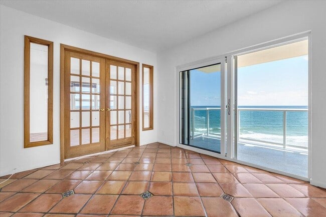 Building Photo - 6000 N Ocean Dr