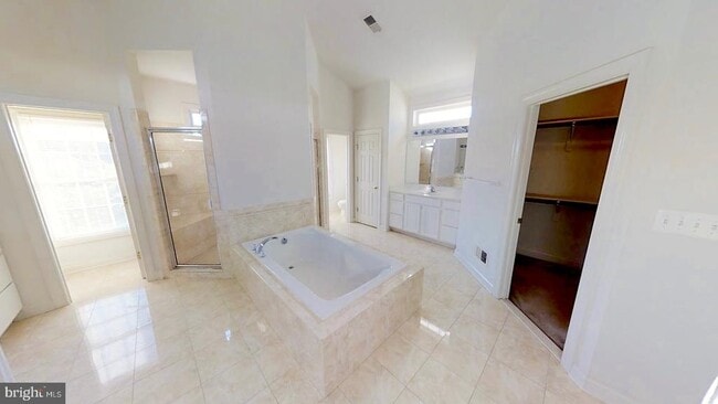 Building Photo - 2567 Transom Pl