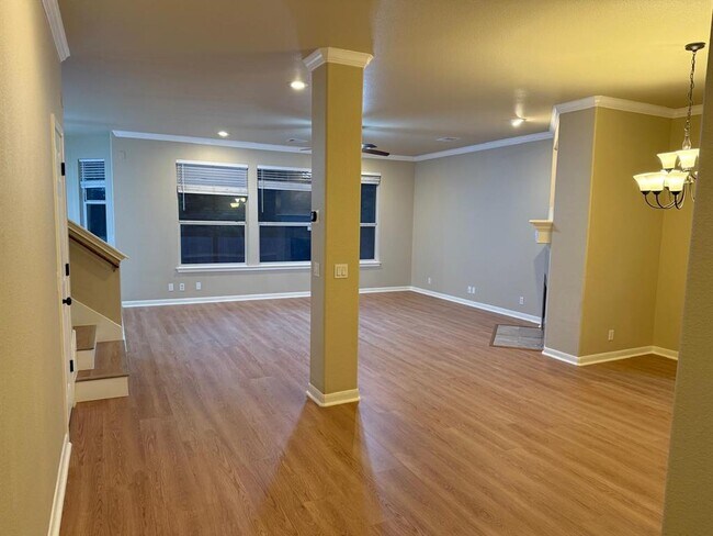 Building Photo - 11505 Emerald Falls Dr