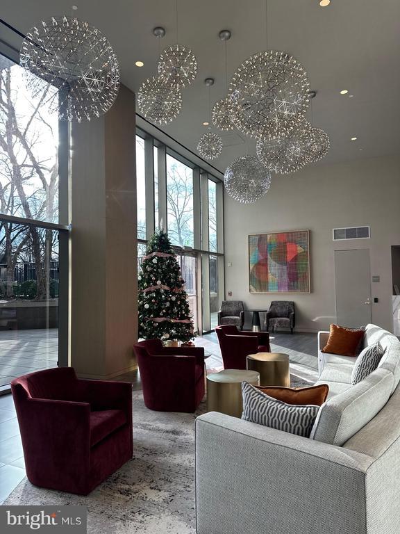 Building Photo - 4620 N Park Ave