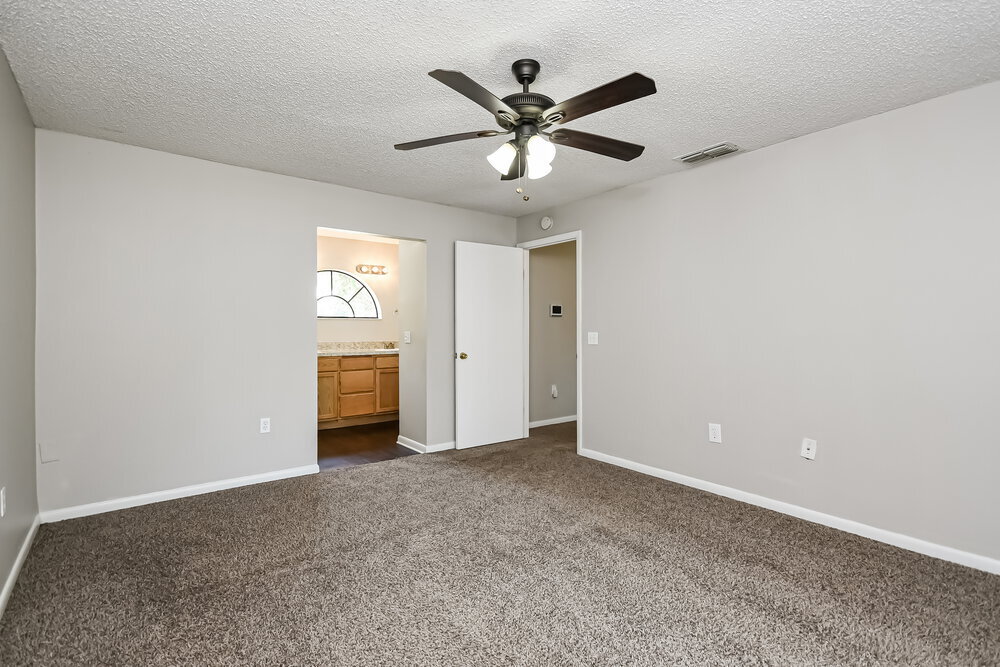 Building Photo - 1209 Croydon Cir