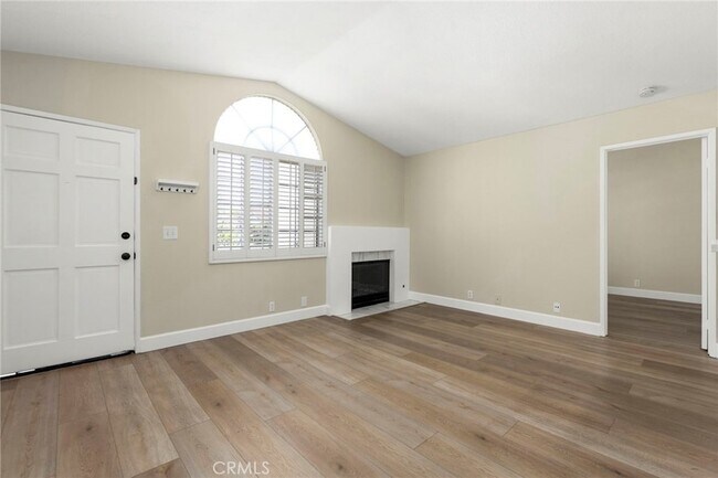 Building Photo - 30 Gavilan