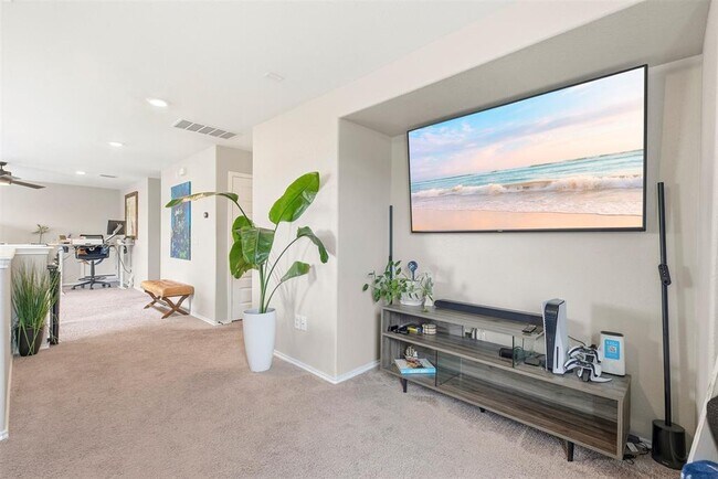 Building Photo - 1506 Dragonfly Loop