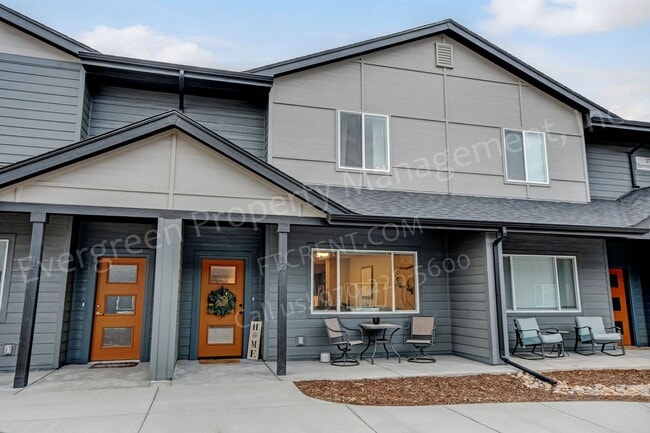 Building Photo - 2726 Barnstormer St