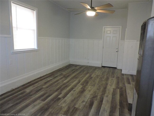 Building Photo - 4801 S 28th St