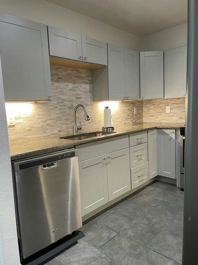 Building Photo - 4217 Curzon Ave