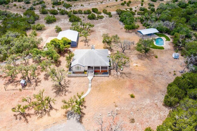 Building Photo - 3850 Bell Springs Rd