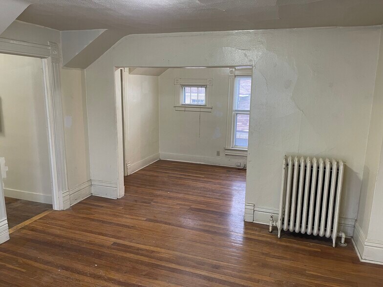 Building Photo - 821 Wright St