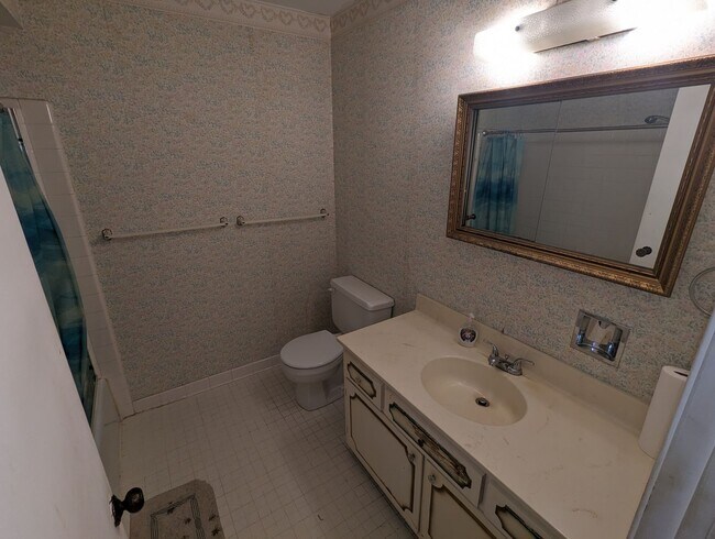 Building Photo - 5526 Heatherdowns Blvd