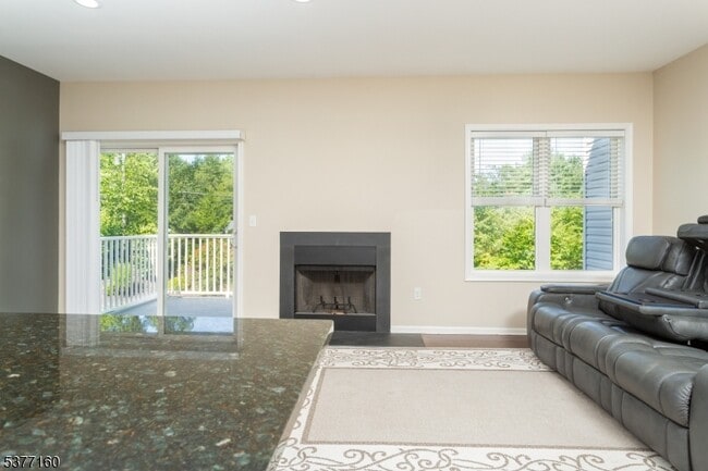 Building Photo - 24 DeCroce Ct